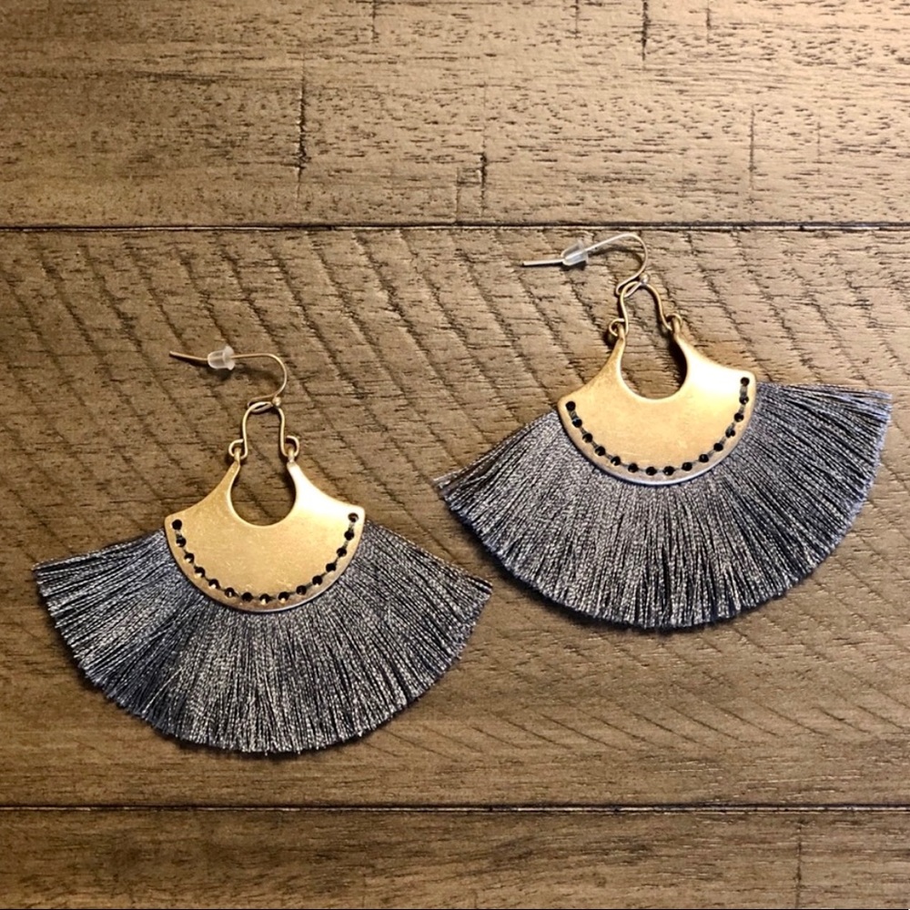 Vintage Gold Large Drop Fan Tassel Earrings - Picture 2 of 3